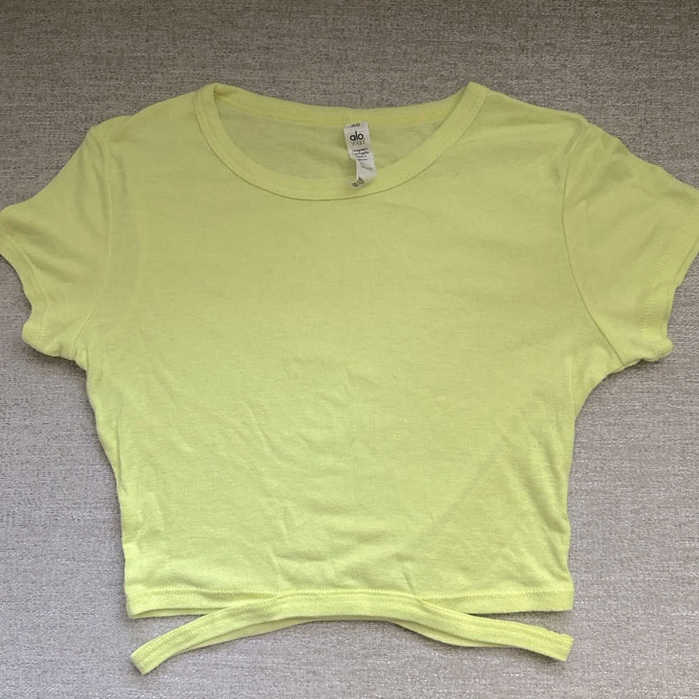 Women’s ALO Cropped Cut Out Yellow Yoga Top SZ XS X-Small